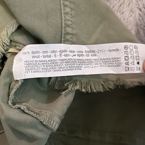 ZARA Mini Cargo Skirt Size Small - Picture 7 of 7